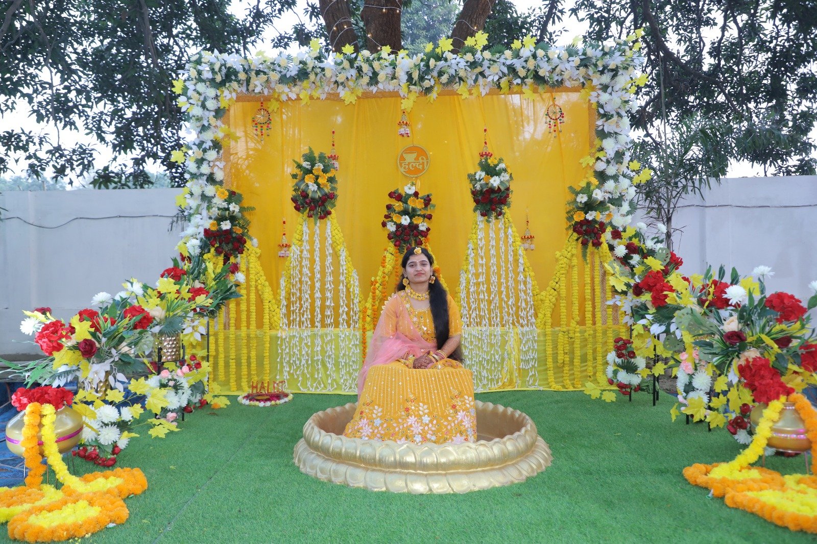 Traditional Haldi Decor